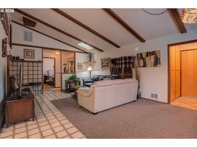 1620 26th St, Florence, OR 97439 - photo 5