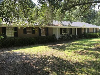 478 Miller Rd, Douglas, GA 31535 - photo 2