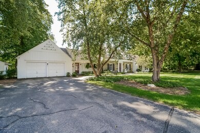 004-Front_View-3211324-medium