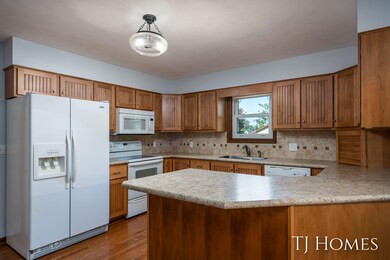 025-12880 76th-25