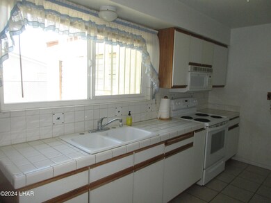 1750 Cliffrose Dr, Lake Havasu City, AZ 86403 - photo 4