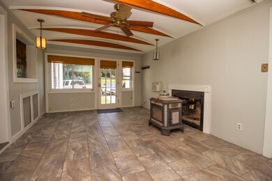 34 Gatehouse Rd, Westminster, MA 01473 - photo 7