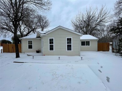 9001 Farmers Rd, Fort Worth, TX 76108 - photo 2