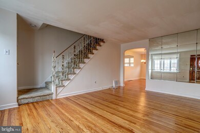 802 Crescent Dr, Glenolden, PA 19036 - photo 6