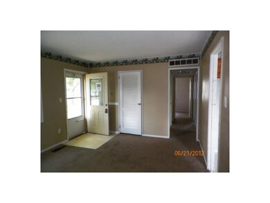 607 E Dunn Ave, Muncie, IN 47303 - photo 3