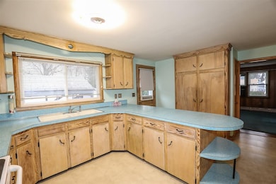 14 Labine St, Nashua, NH 03060 - photo 4