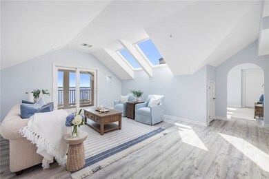 Light and airy this unit exudes coastal charm