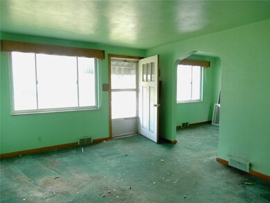 Living Room 1008 Hastie Road