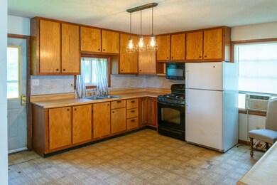 23198 Kitchen 1
