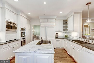 8300 Turnberry Ct, Potomac, MD 20854 - photo 7