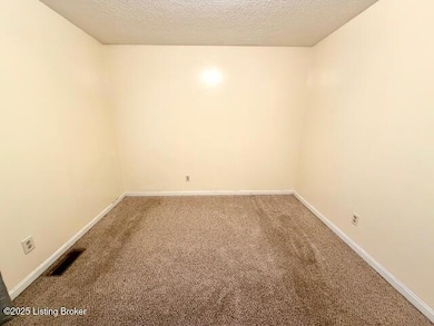 600 Ewing Ln, Jeffersonville, IN 47130 - photo 5