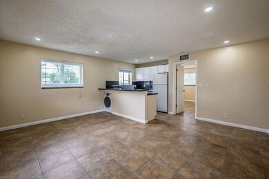 750 SW 2nd St unit 1, Fort Lauderdale, FL 33312 - photo 3