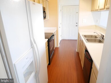 7852 Cornerstone Way unit 8, Windsor Mill, MD 21244 - photo 4