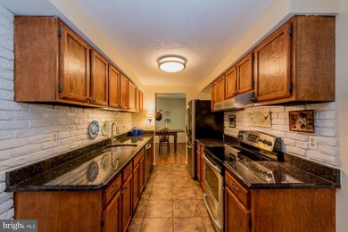 10256 Wayover Way, Columbia, MD 21046 - photo 2