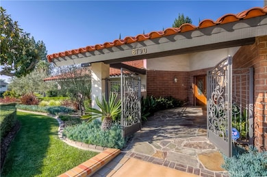 8790 Los Coyotes Dr, Buena Park, CA 90621 - photo 2