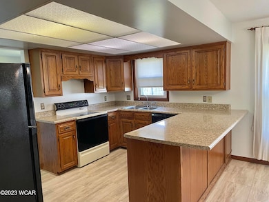 2818 Chapel Hill Dr, Lima, OH 45805 - photo 3