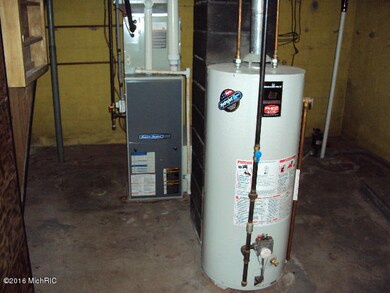 306 Plum St, Wayland, MI 49348 - photo 6