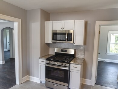 1726 Jenkinson Ct, Waukegan, IL 60085 - photo 7