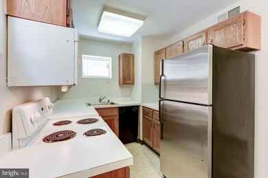 1121 N Taylor St unit A, Arlington, VA 22201 - photo 7