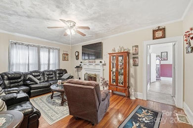 105 1st St, Rockingham, NC 28379 - photo 5