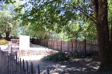 478 Redway Dr, Redway, CA 95560 - photo 4