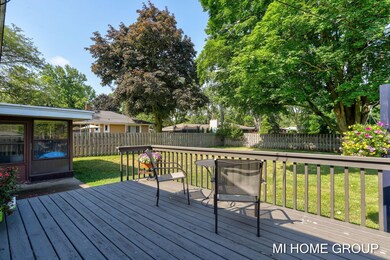 8-web-or-mls-564 Azalea Ave, Holland-8