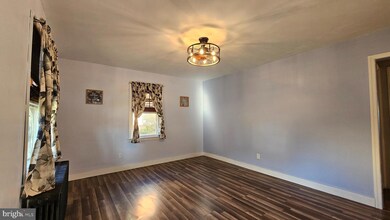 1065 Easton Rd, Hellertown, PA 18055 - photo 4