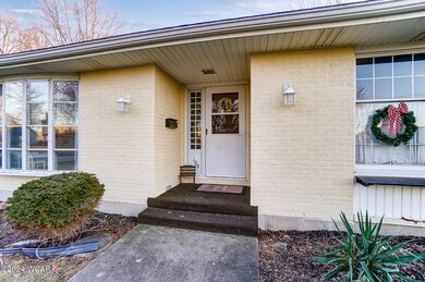 109 Stinebaugh Dr, Wapakoneta, OH 45895 - photo 7