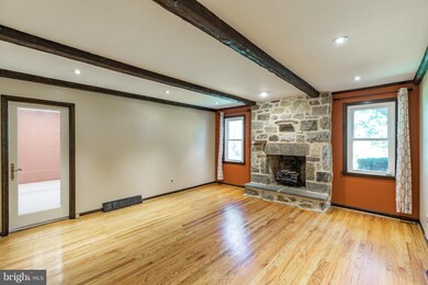 212 Croftridge Dr, Broomall, PA 19008 - photo 4