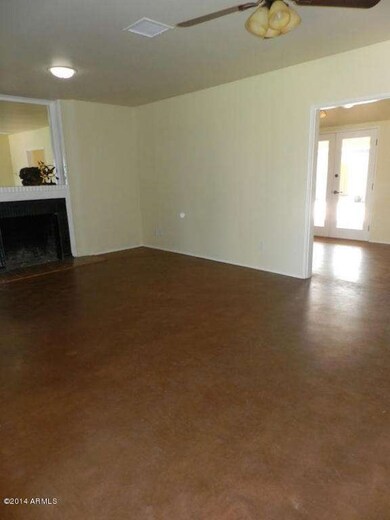 Living/Great Room w/Fplc