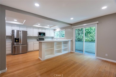 4321 Matilija Ave unit 14, Sherman Oaks, CA 91423 - photo 3