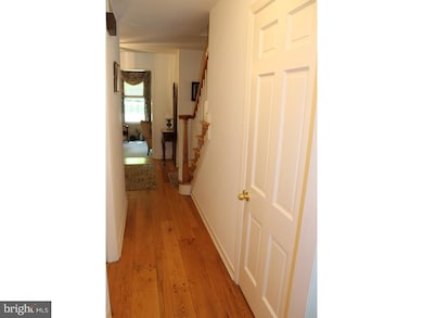 1184 Dickerson Rd, North Wales, PA 19454 - photo 3