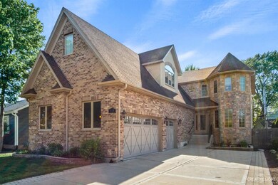 839 N Loomis St, Naperville, IL 60563 - photo 2