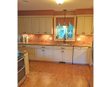 870 S East St, Amherst, MA 01002 - photo 4