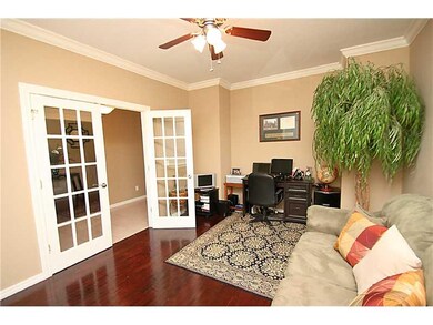 Studio/Study/Office.