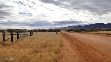 View South on Desert Rd