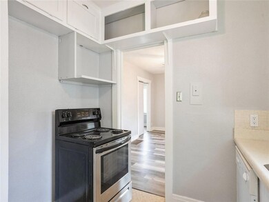 213 E 14th St N, Newton, IA 50208 - photo 7