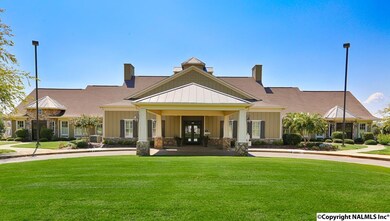 Enjoy the 7100 square foot Lake Forest Clubhouse and pier.