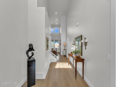 5-web-or-mls-569-w-cascade-meadows-loop