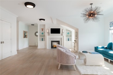 78 Rhode Island Ave unit 8, Newport, RI 02840 - photo 5