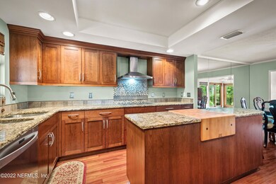 JAXREP_enter kitch 10152_Cross_Green_Way