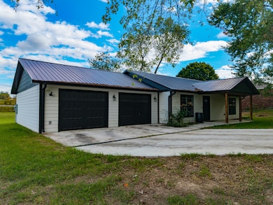 912 Posey St, Ava, MO 65608 - photo 5