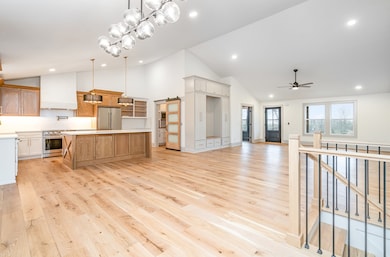 527 Hunting Hills Dr, Mount Juliet, TN 37122 - photo 4