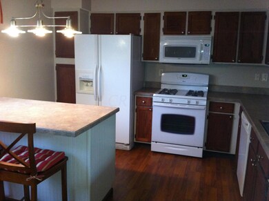 2405 Sandstrom Dr, Columbus, OH 43235 - photo 4