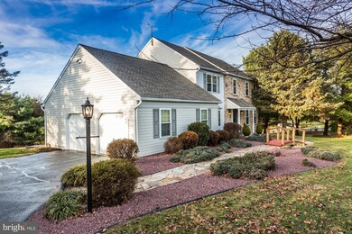 227 Shore Line Dr, Honey Brook, PA 19344 - photo 2