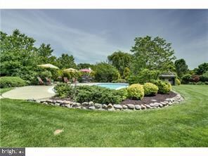 1712 Hessian Dr, Williamstown, NJ 08094 - photo 3