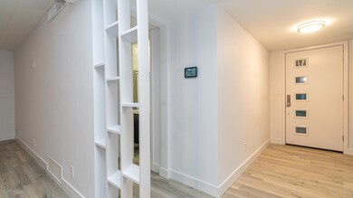 146 N Fraser Dr West-24