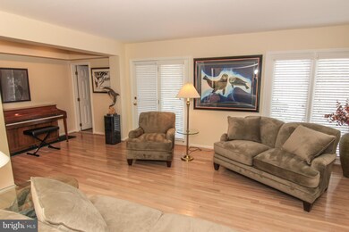 47657 Pennrun Way, Sterling, VA 20165 - photo 3