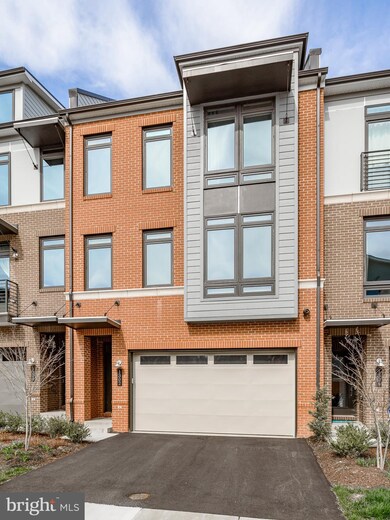 1302 White Feldspar Terrace SE, Leesburg, VA 20175 - photo 2