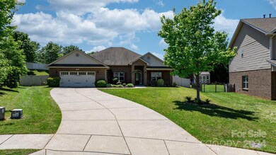 108 Wake Ct, Statesville, NC 28677 - photo 2